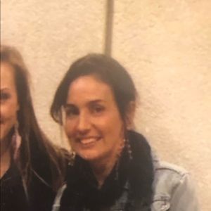 Meet your Posher, Carrie